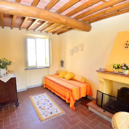 Bright Holiday In Pescaglia With Gazebo Capannori